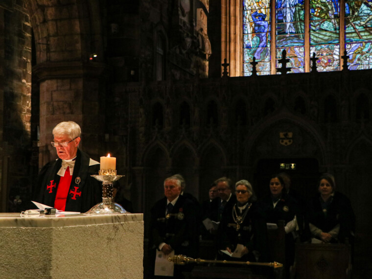 Obituary - The Reverend Charles Robertson, LVO